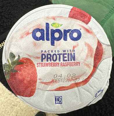 GREEK STYLE STRAWBERRY RASPBERRY