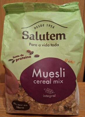 Muesli cereal mix